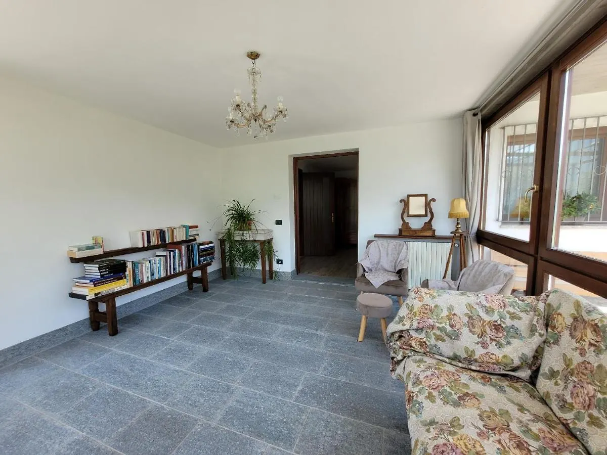 Villa Domus Bianca Mountain Lake Iseo Hospitality Costa Volpino 0*,  Ιταλία