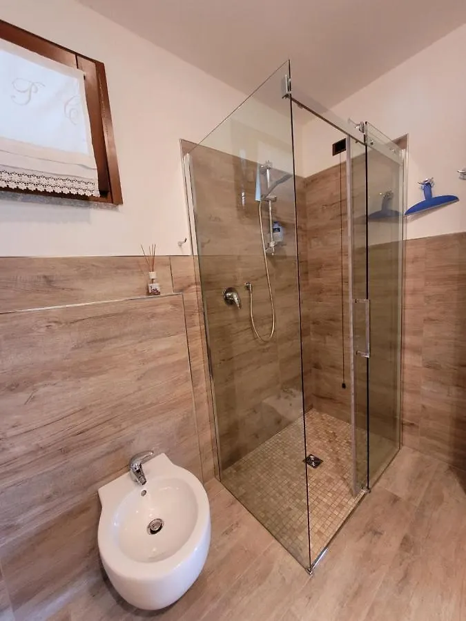 קוסטה וולפינו Villa Domus Bianca Mountain Lake Iseo Hospitality איטליה